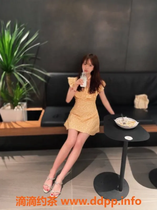 赣州楼凤-章贡纯纯学生妹 165cm 48kg 36B+ 极致体验