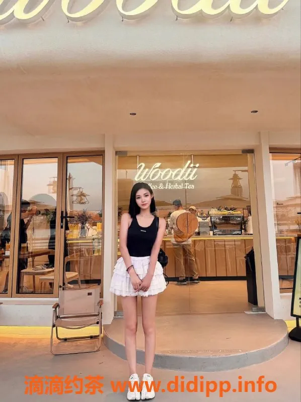 东莞抓龙筋资源信息,东莞南城木子，30岁，165cm，50kg，全身按摩专业服务