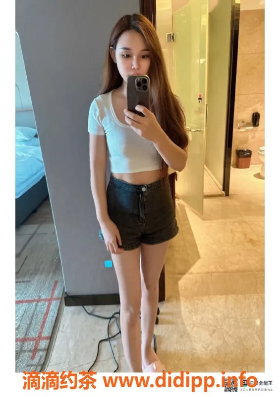 赣州楼凤-果果，18岁，166cm，43kg，皮肤白嫩，超好服务