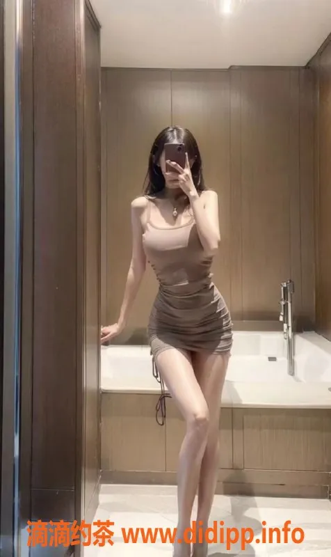 赣州楼凤资源信息,高端模特甜甜，170cm大长腿，34B胸围