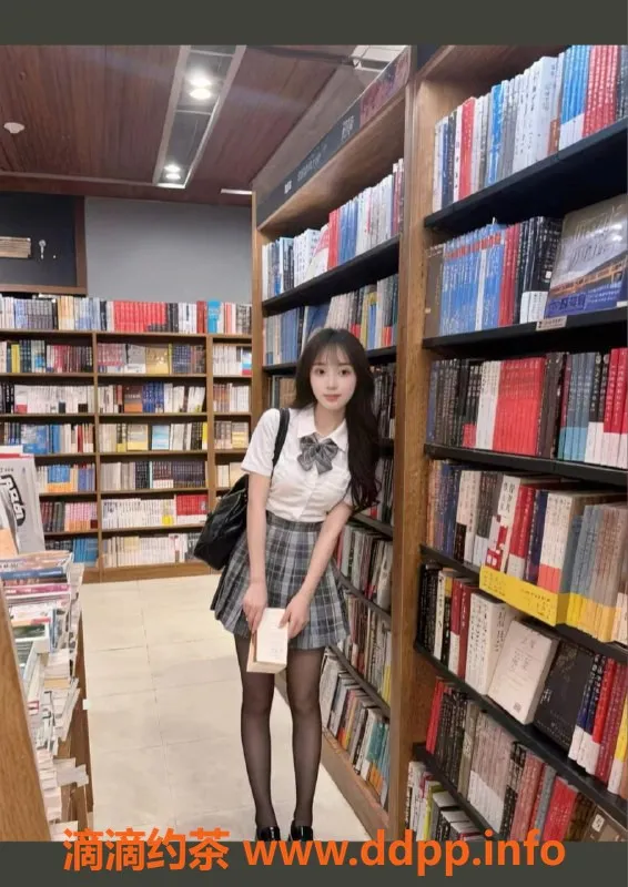 赣州楼凤-颜值高皮肤白嫩的幕思，陪浴服务超享受