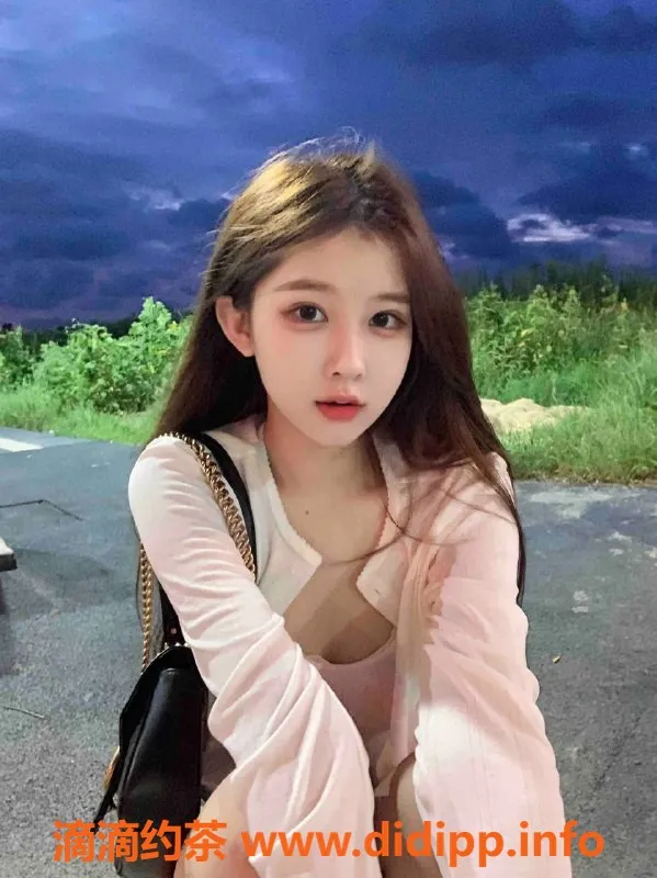 乌鲁木齐外围-乌市168D童颜肉欲小姐姐 学生兼职服务