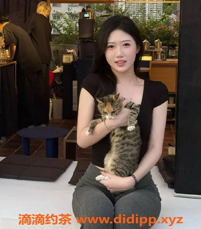 深圳楼凤-上海静安小泡芙，超值服务等你来体验