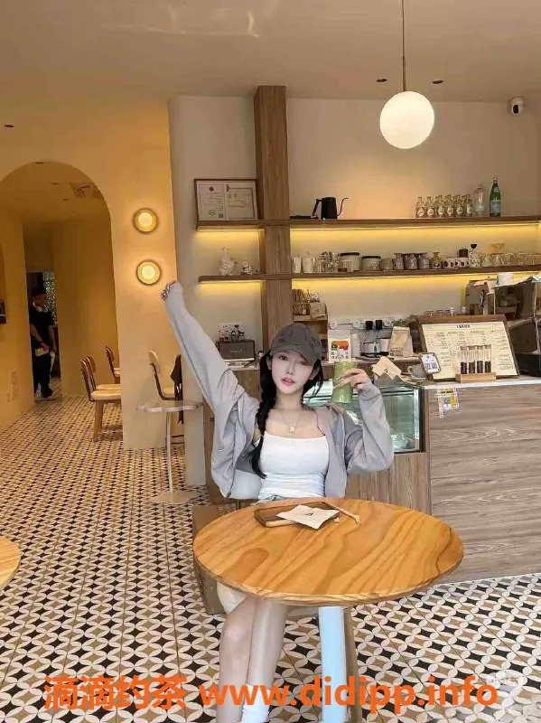 乌鲁木齐外围资源信息,乌市高挑美女，170cm/100斤，3000元起