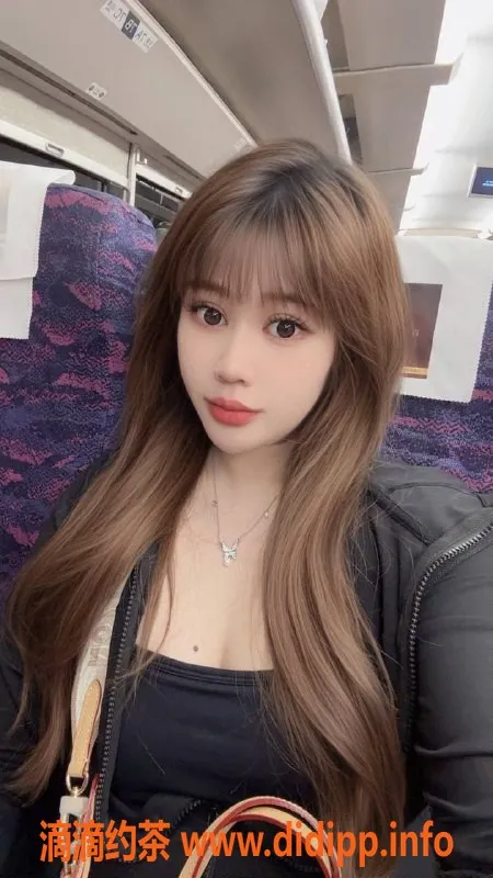 深圳楼凤资源信息,龙华紫薇，800元起，服务热情大方