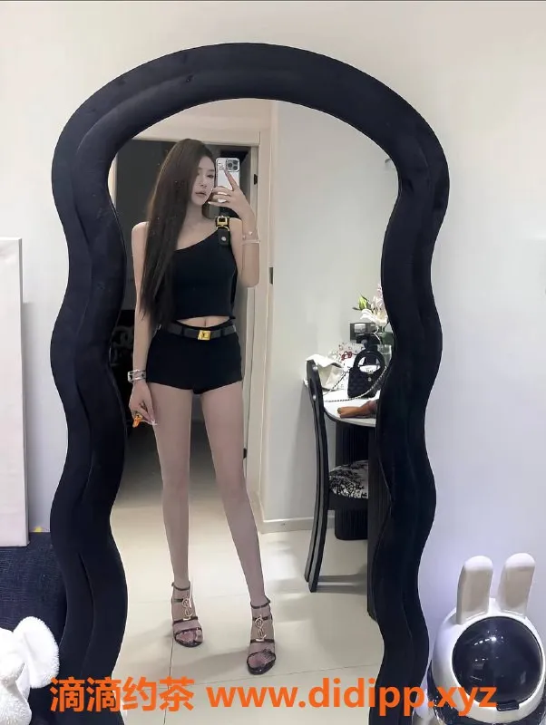 嘉兴楼凤资源信息,嘉兴草莓，身高174，体重90的完美模特