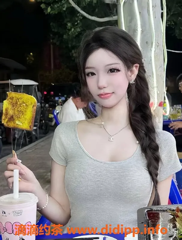 嘉兴楼凤-酥酥，秀洲区在校女大学生，身高168体重86