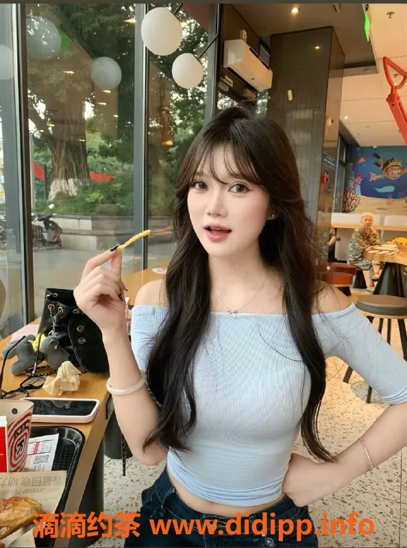 赣州楼凤-赣州木子，165cm呆萌可爱 C➕服务等你体验