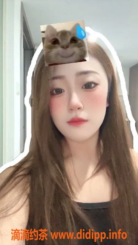 武汉楼凤-神秘小姐姐，175cm，80斤，性感胸围，优惠价格来袭！