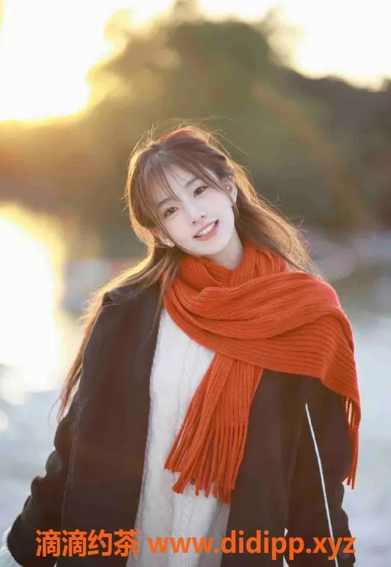 乌鲁木齐外围-乌市极品校花—168cm超长腿，3000元精彩体验