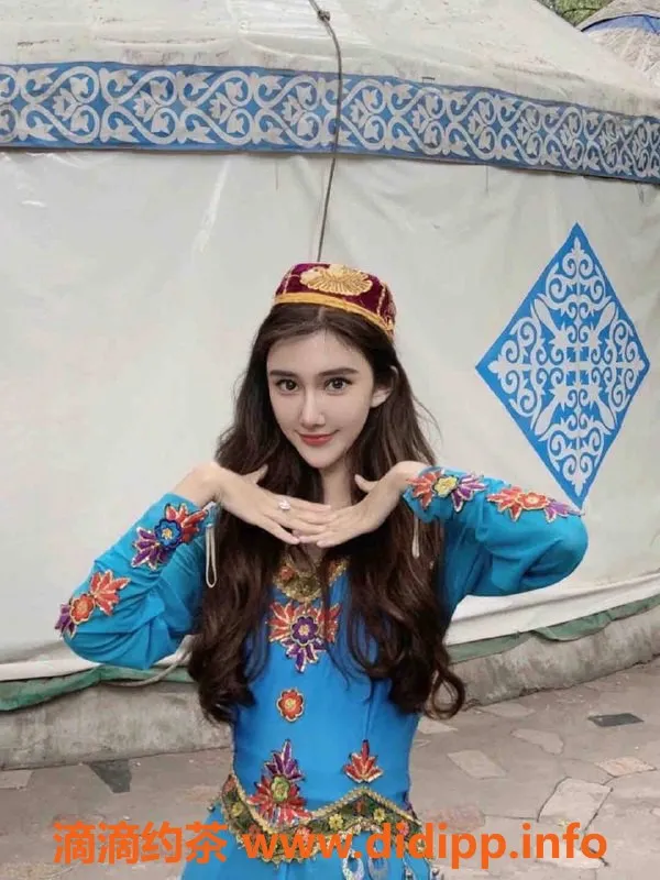 乌鲁木齐外围-维吾尔混血美女 170高22岁 时尚火辣 3000元起