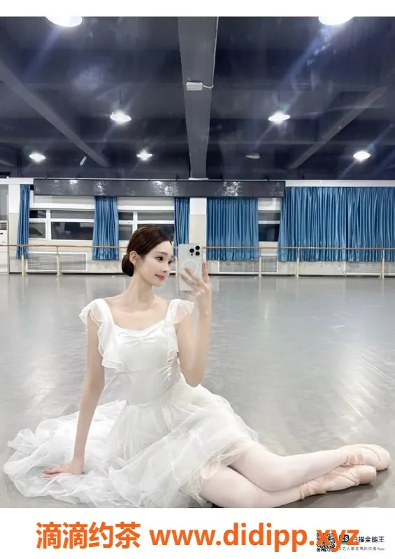 赣州楼凤-高端芭蕾舞生小月，172cm肌肤白嫩，服务超棒