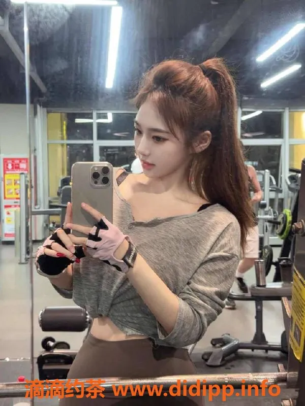 乌鲁木齐外围-浙江南方妹子，172cm高，45kg，甜美声优控