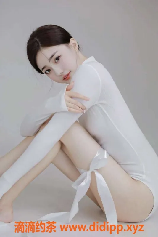 乌鲁木齐外围-乌市时尚妩媚妹子 167C 90斤 3000元起