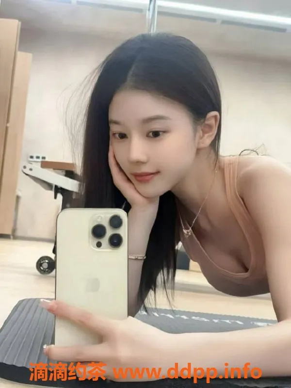 乌鲁木齐外围-乌市04水多多，168cm D罩杯，轻熟女服务