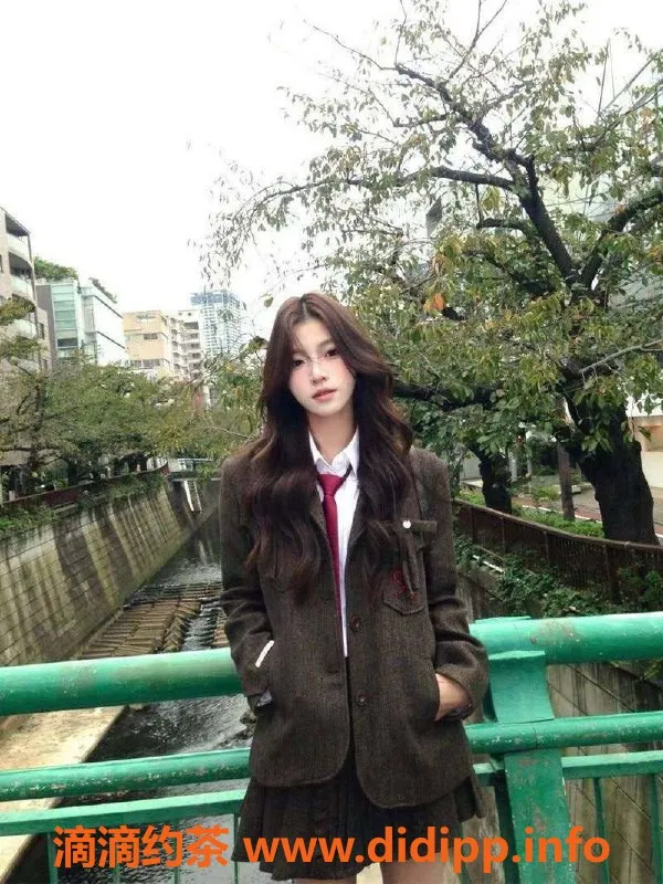 乌鲁木齐外围-乌市05后175CM大圈妹子，3000起可约