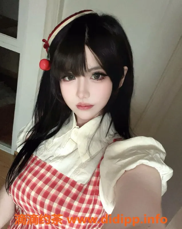 珠海楼凤资源信息,拱北染釉，身材火辣，胸围诱人