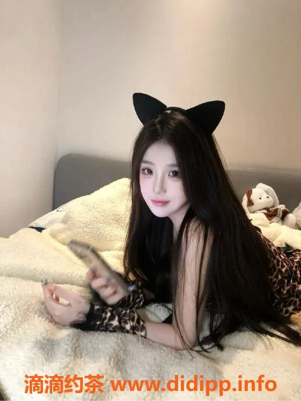 乌鲁木齐楼凤-乌鲁木齐罕见牛奶肌圈外女友，169高挑身材