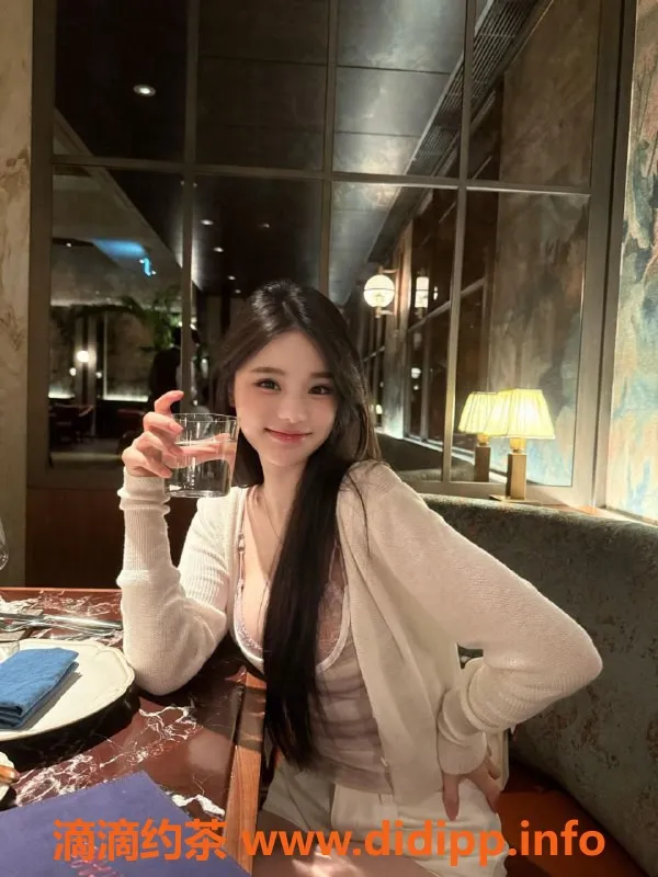 广州楼凤-天河李香，1200元起，服务超赞