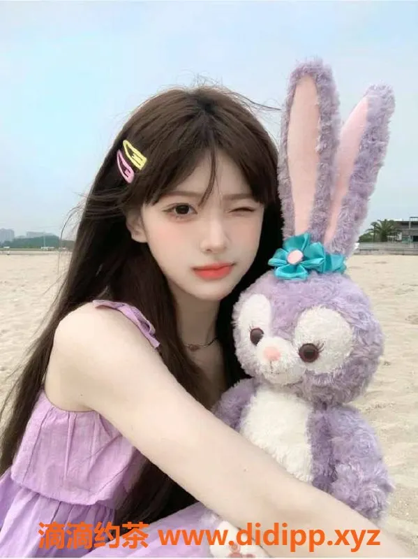 乌鲁木齐外围-乌市圈外女友，168高挑，温柔迷人，3000起