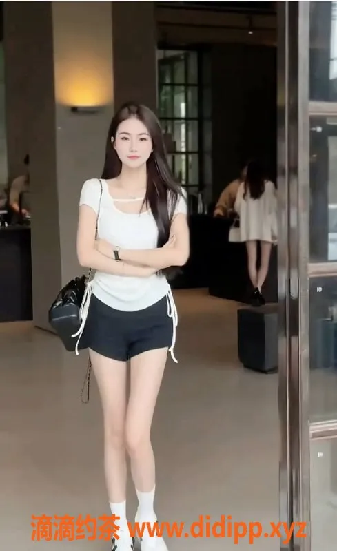 西安楼凤-雁塔区小鱼，身材火辣7p12pp，颜值超高