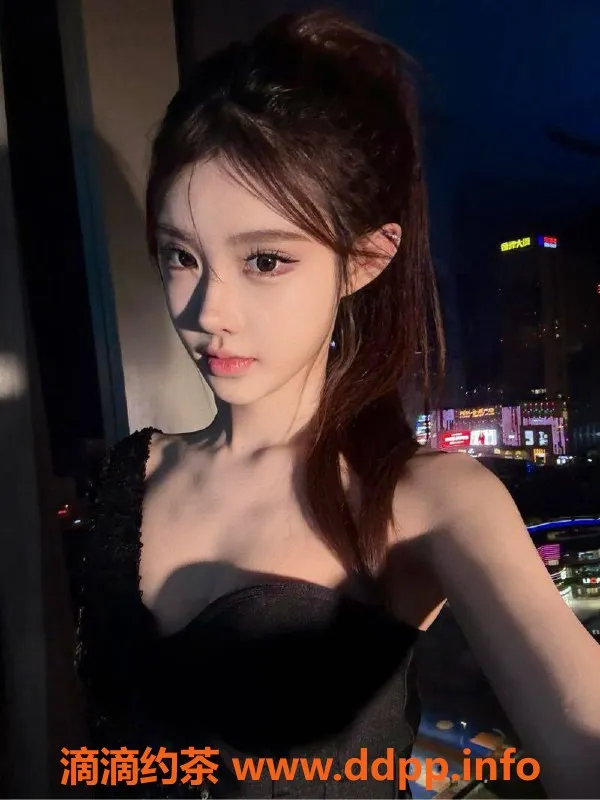 乌鲁木齐外围-乌市20岁可爱JK学生，167cm，96斤，服务柔和