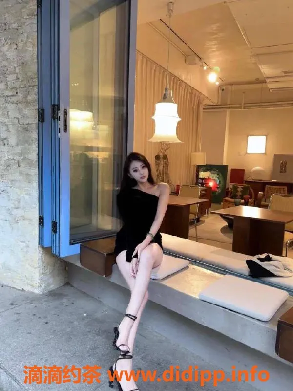 乌鲁木齐外围资源信息,乌市172D极品御姐，雪白肌肤69💋 售价3000起