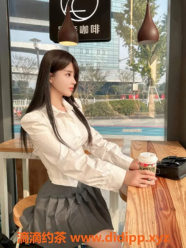 深圳楼凤资源信息,南山刘小姐Yoyo，1000起，六九鸳鸯浴热情服务