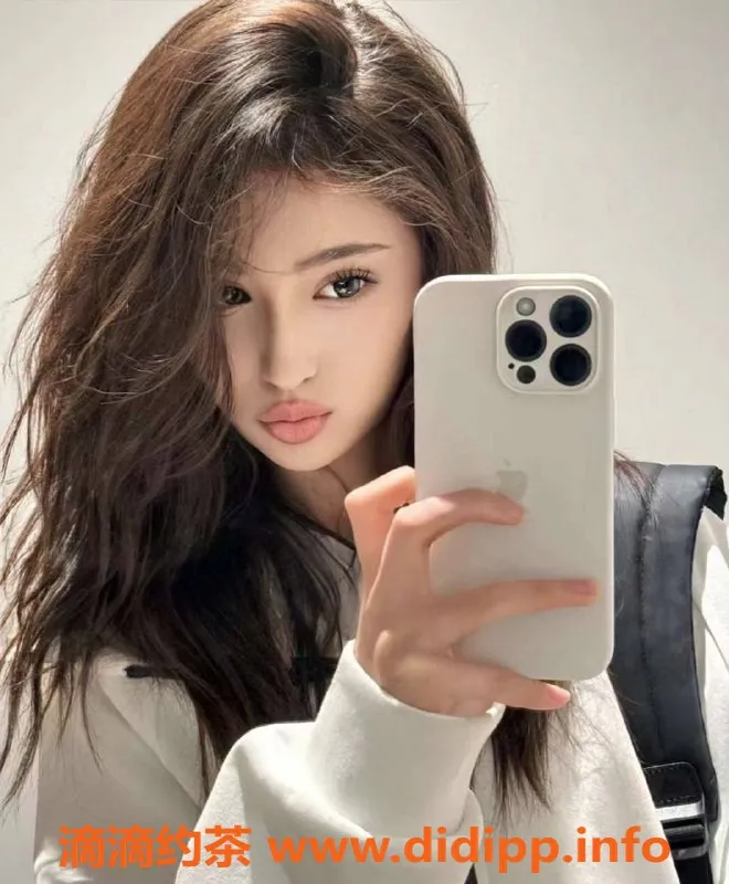 乌鲁木齐外围-乌市166厘米维族妹子，3000元起，绝佳体验来袭！