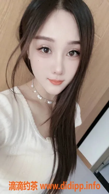 西安楼凤-雁塔区小小酱，8p12pp服务，颜值与态度俱佳