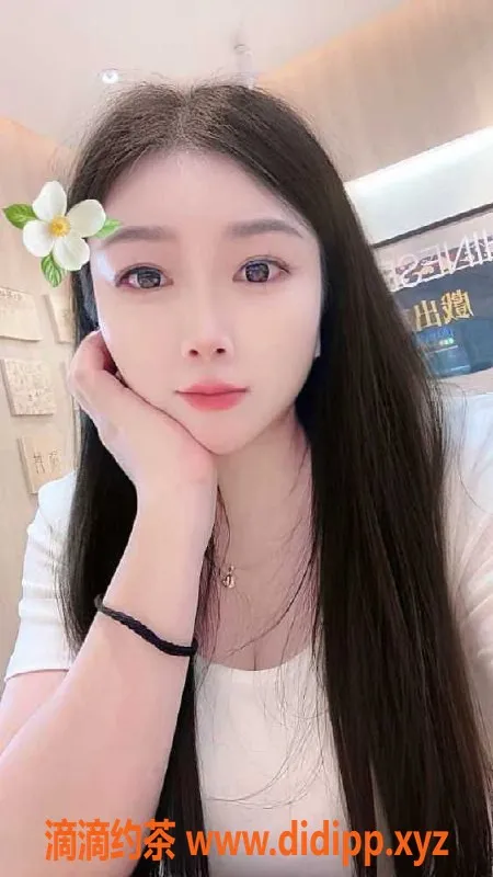 深圳楼凤-南山新人大奶多多，26岁身高160，38E胸围