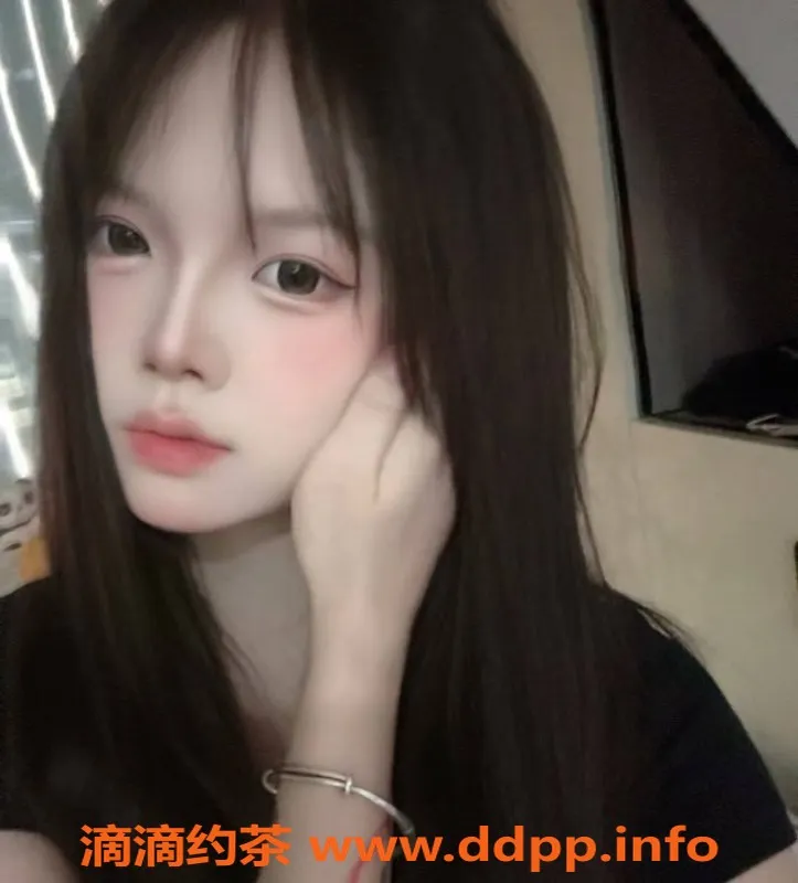 西安楼凤-雁塔区嫩妹柚子，价格6p10pp，尽享欢愉体验