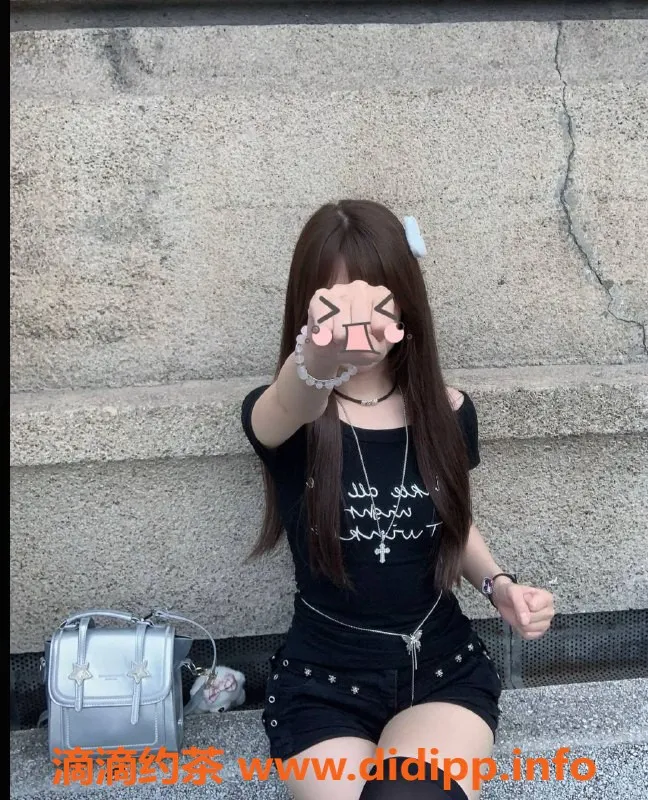 西安楼凤-雁塔区嫩妹柚子，价格6p10pp，尽享欢愉体验