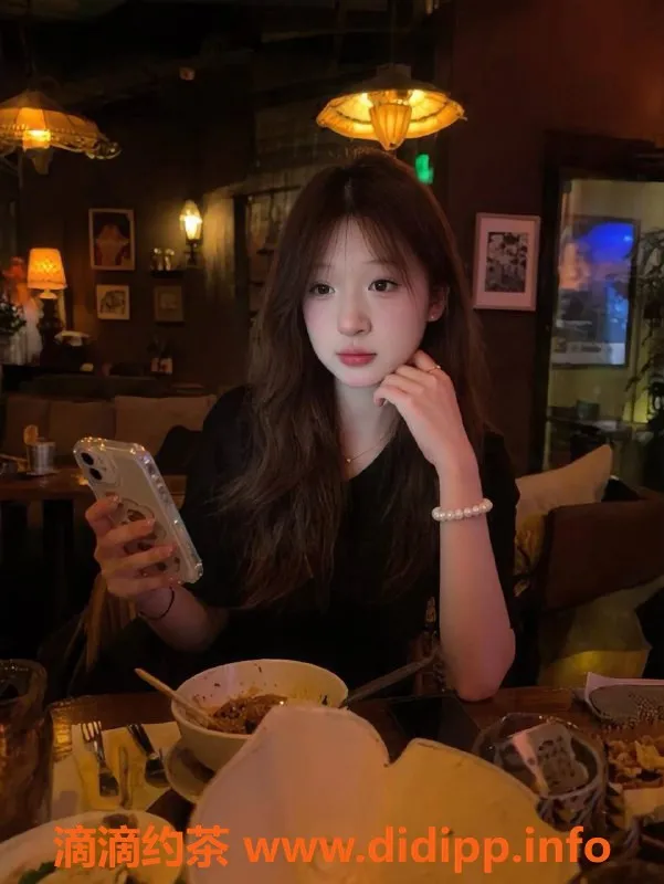 西安楼凤-未央区嫩妹雨雨，8p12pp等你体验！