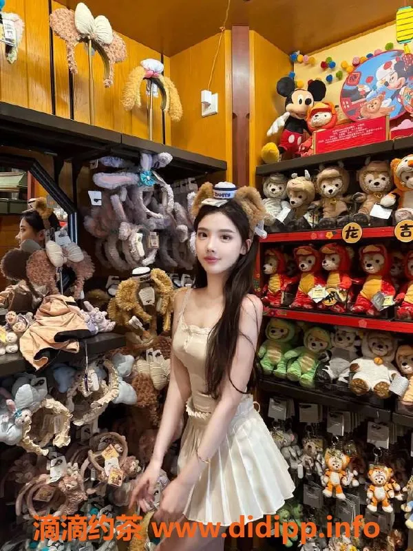 乌鲁木齐外围资源信息,乌市172D新人南方女孩，温柔大方