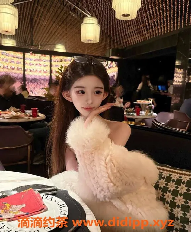 乌鲁木齐外围-乌市纯欲天花板，170cm C罩杯新妹子