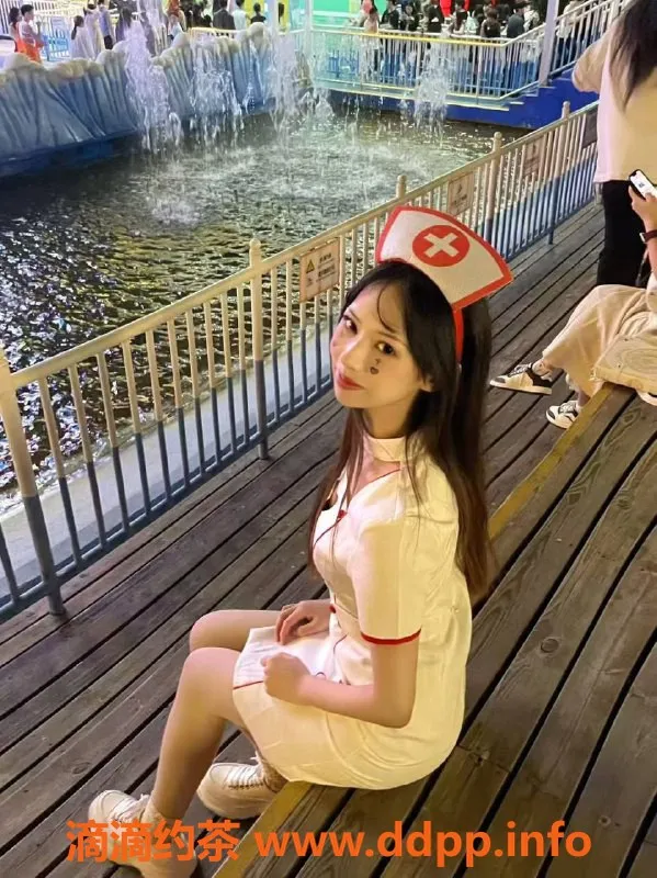 深圳楼凤-南山晨露，年轻嫩妹1200P起