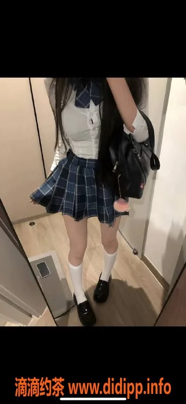 成都楼凤-龙泉驿区嫩妹饭饭，课时费6/10