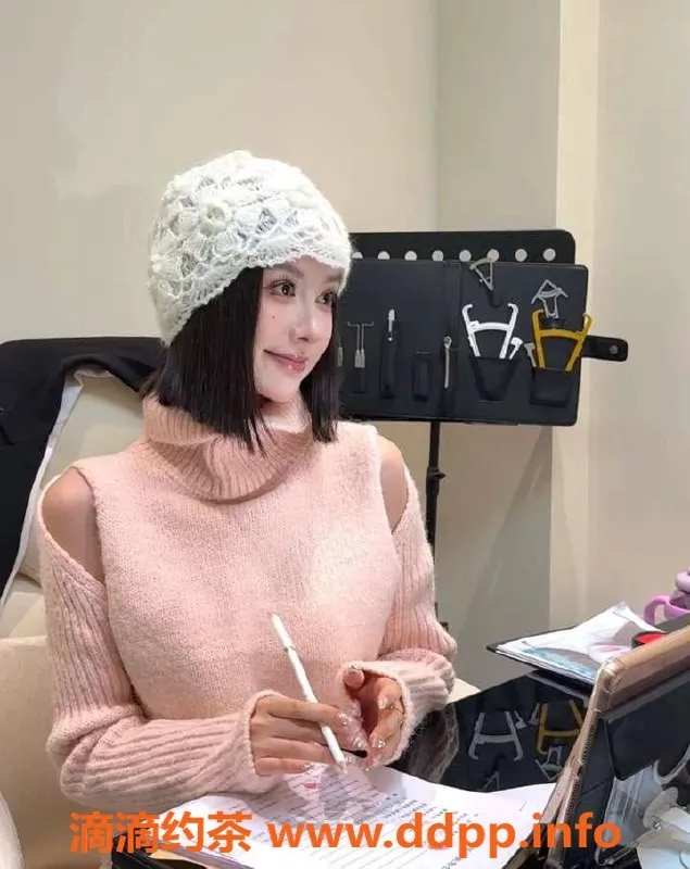 乌鲁木齐楼凤-173cm纯欲新人，45kg天然C胸，超级体验！