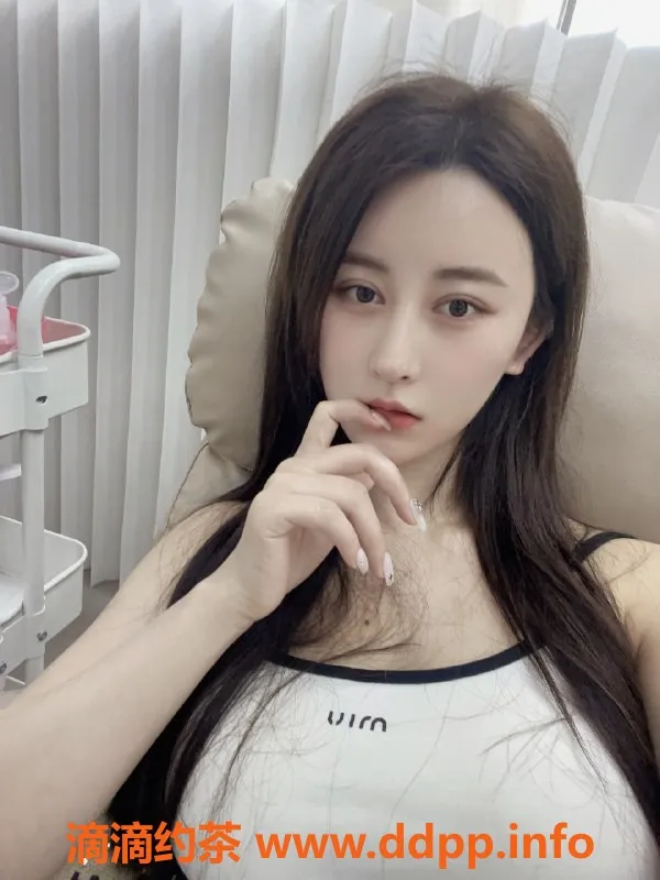 上海楼凤-徐汇米奇，165高，1300元，C罩杯超诱惑！