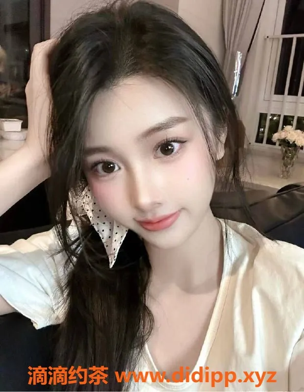 乌鲁木齐楼凤-清纯学生168cm/85斤，蜜桃臀可爱女友体验