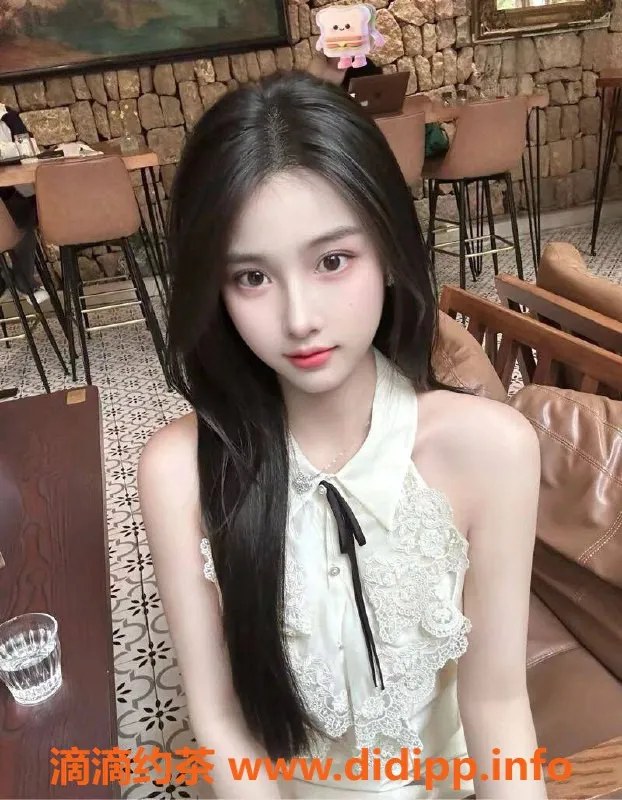 乌鲁木齐楼凤-清纯学生168cm/85斤，蜜桃臀可爱女友体验