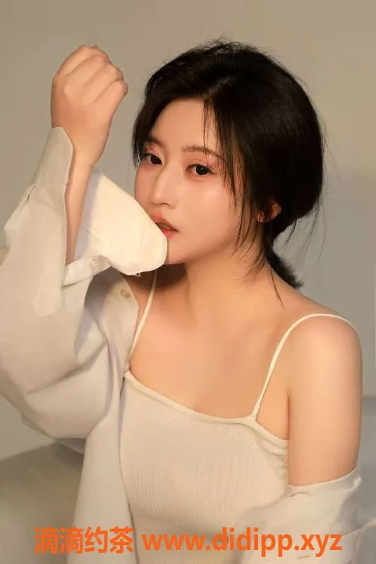 乌鲁木齐楼凤-165cm可爱小妹，青春活泼C罩杯服务