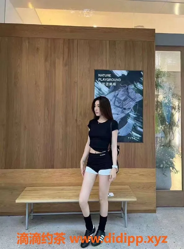 乌鲁木齐楼凤-乌市性感女神模特、175高挑、96年新鲜出炉