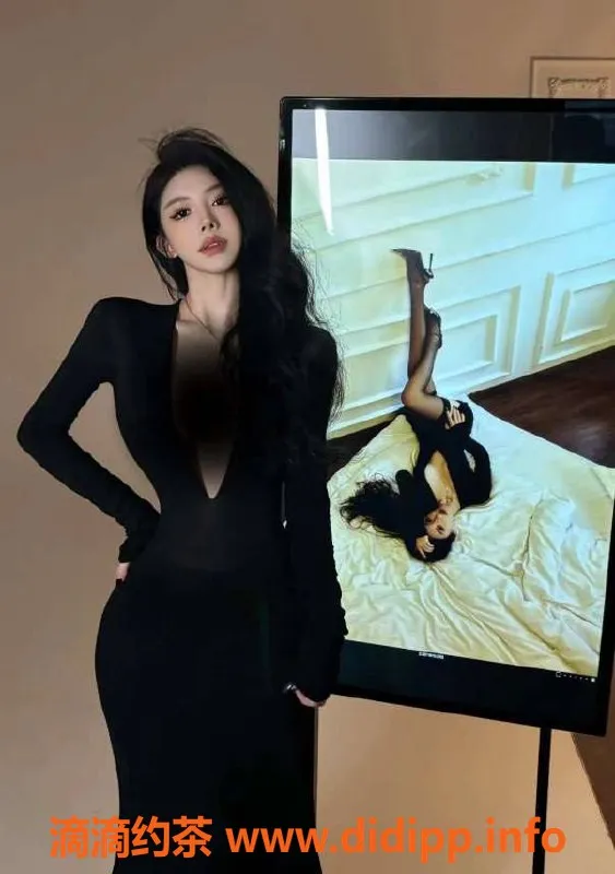 乌鲁木齐楼凤-极品蜜桃御姐，168cm美腿超吸引