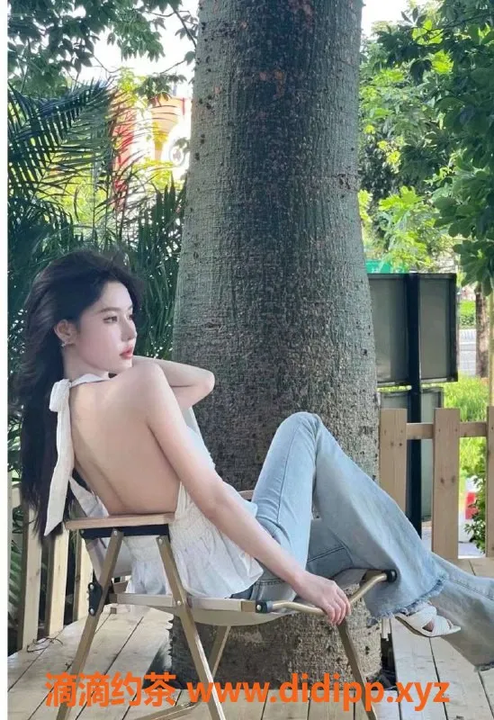 乌鲁木齐楼凤-气质御姐网红，172身高，三点粉嫩