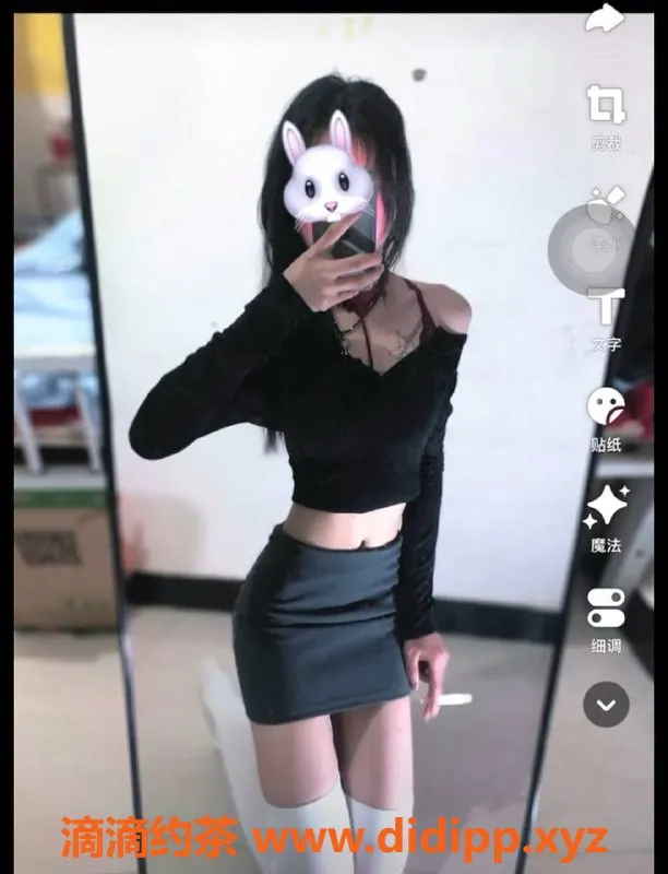 昆明楼凤-官渡小小，800元起，制服丝袜美少女