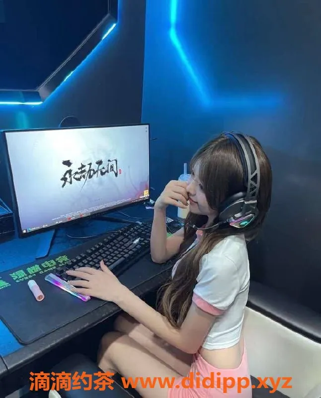 乌鲁木齐楼凤-温柔甜美女孩，165cm身高D罩杯，06年小姑娘