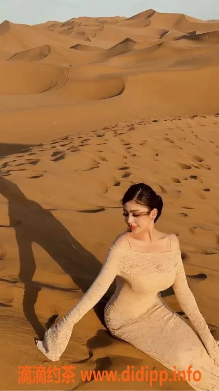 乌鲁木齐楼凤-新疆维吾尔族05170cm 46kg 三点粉嫩气质妹子