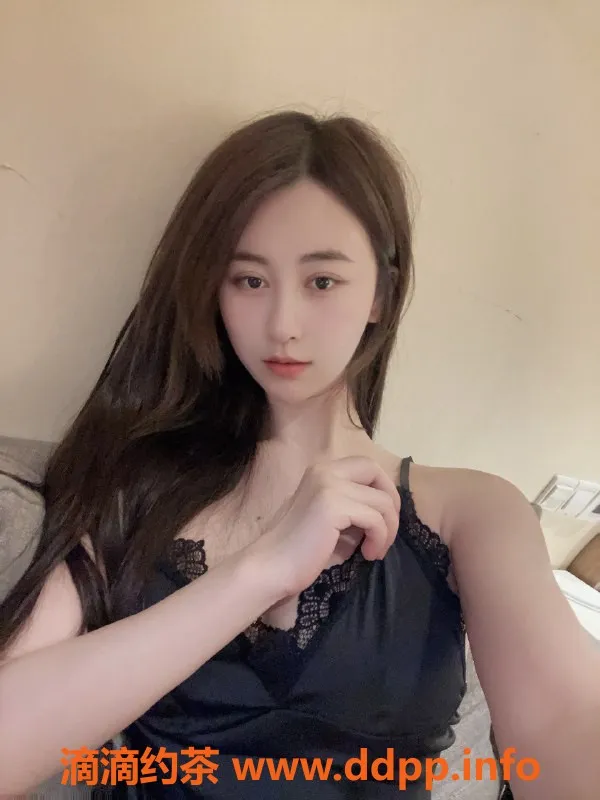 上海楼凤-徐汇米奇，165高，1300元，C罩杯超诱惑！